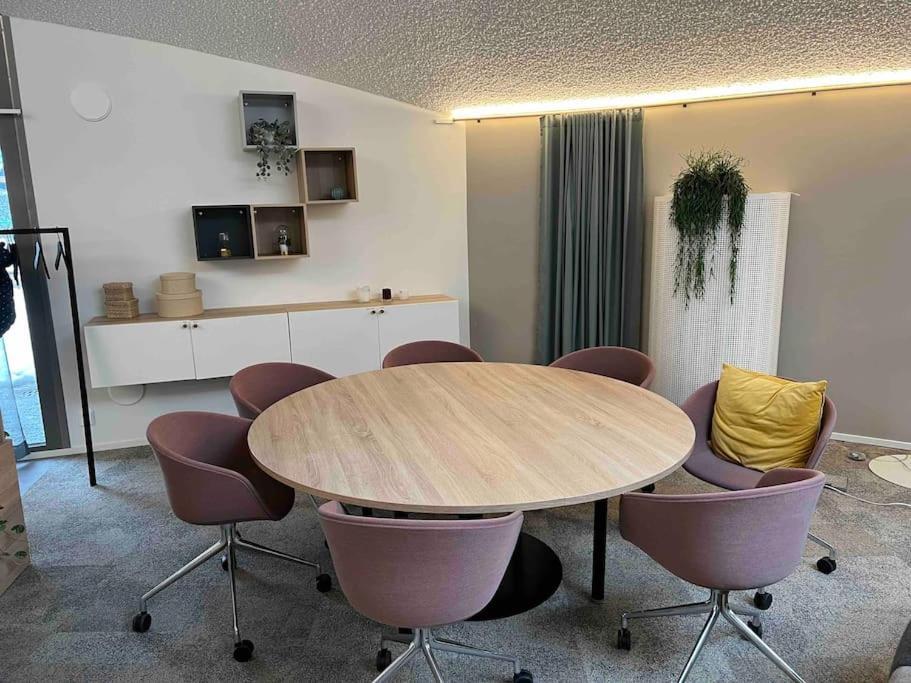 Brand New Modern Condo Built-In Mall Of Tripla Хельсинки Экстерьер фото