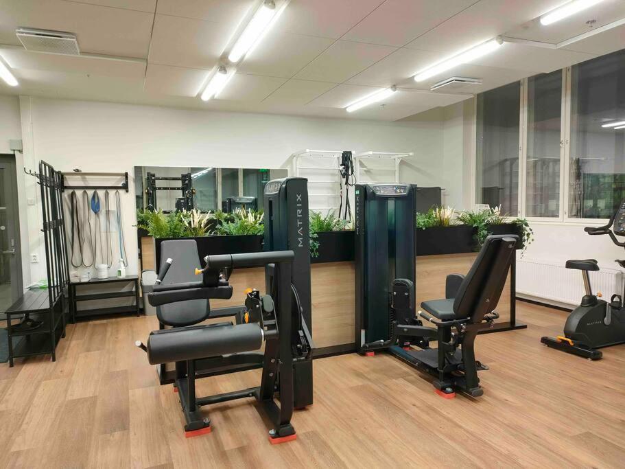 Brand New Modern Condo Built-In Mall Of Tripla Хельсинки Экстерьер фото