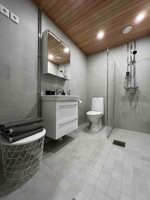 Brand New Modern Condo Built-In Mall Of Tripla Хельсинки Экстерьер фото