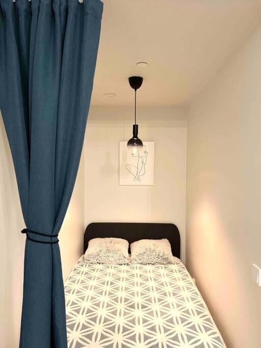 Brand New Modern Condo Built-In Mall Of Tripla Хельсинки Экстерьер фото